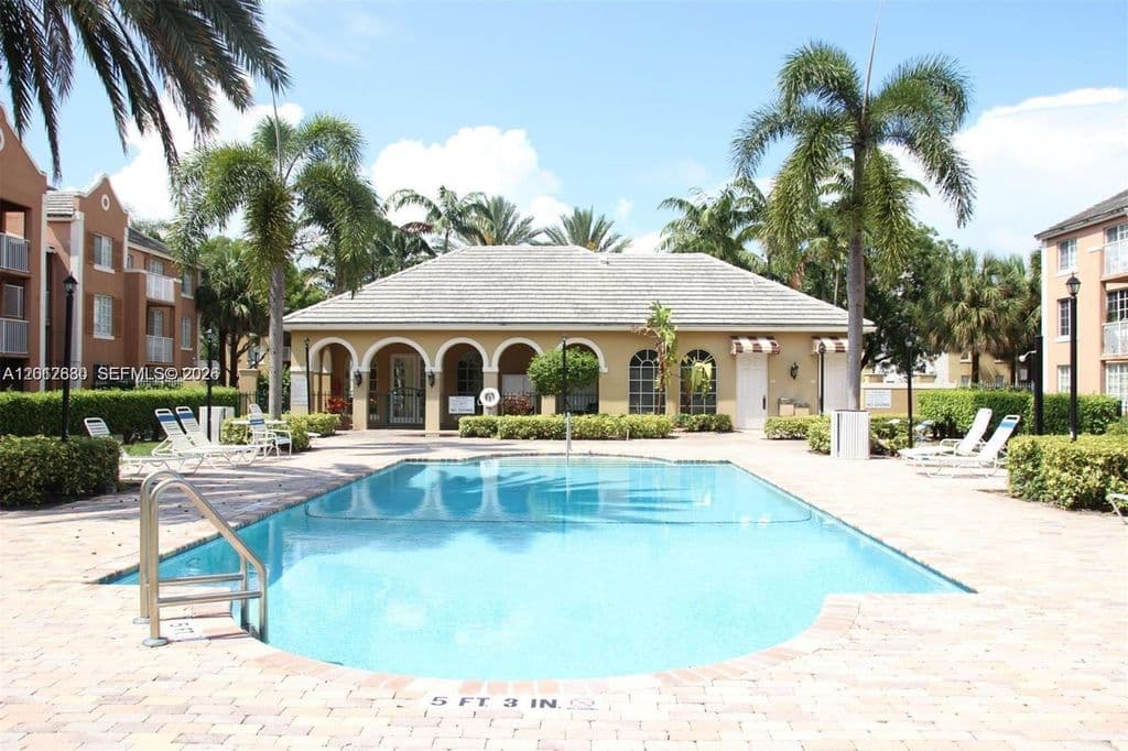 3-bedroom Condo — 655 SW 111th Way APT 201