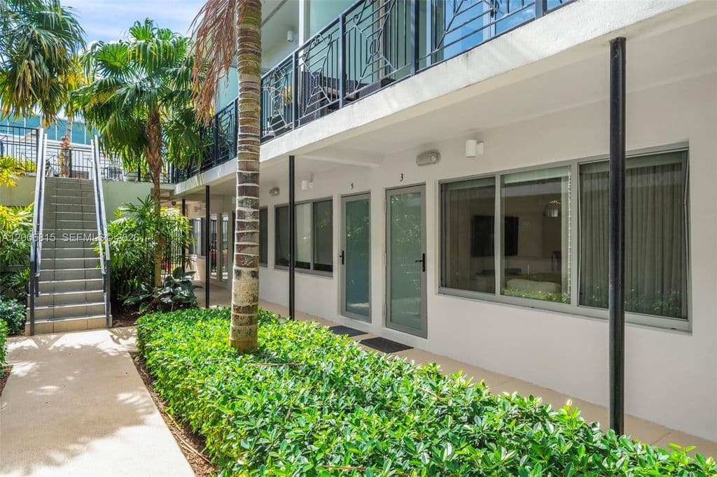 1-bedroom Property — 2130 Park Ave #Townhouse 3