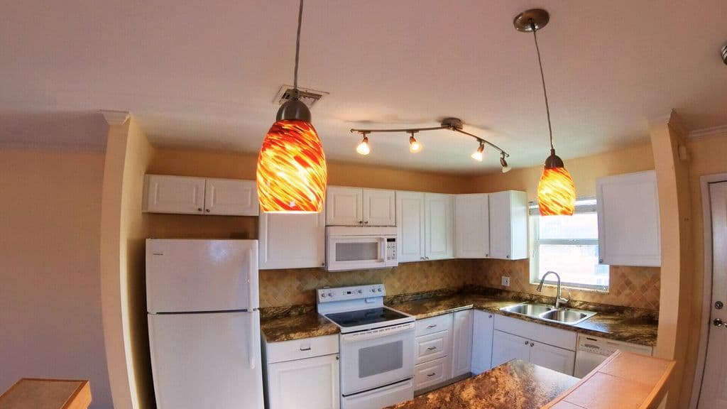 2+1 Condo — 236 Castlewood Drive #202
