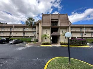 2-bedroom Condo — 9301 Lime Bay Boulevard #301, Tamarac, 33321