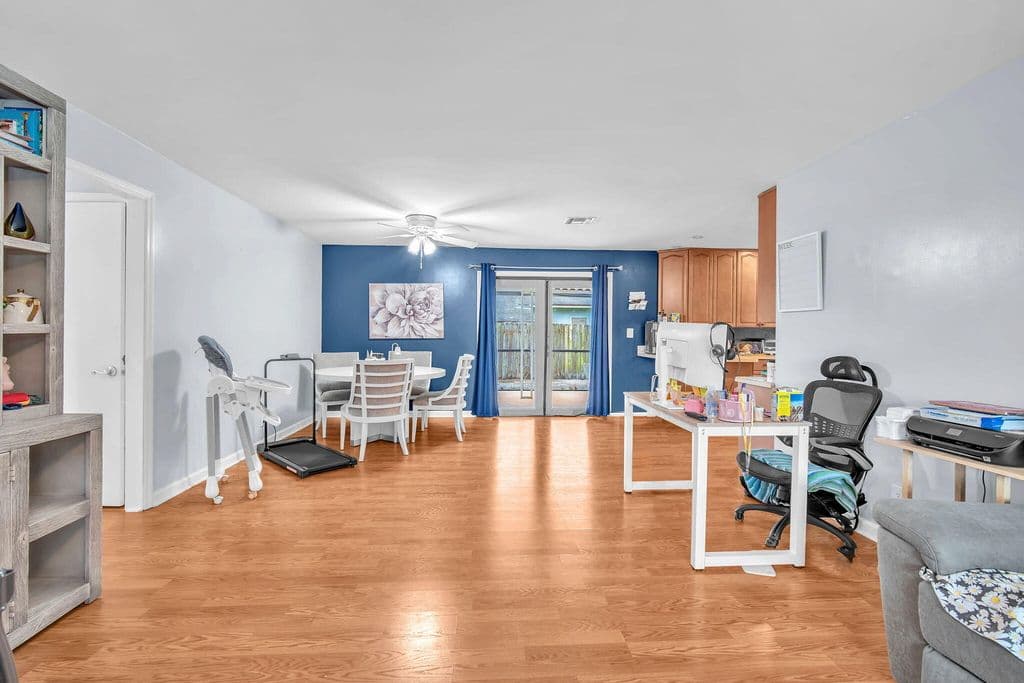 3+1 Müstakil ev — 9240 HONEYWELL Road