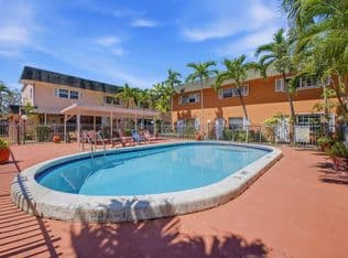 2-bedroom Condo — 2200 Monroe Street #24, Hollywood, 33020