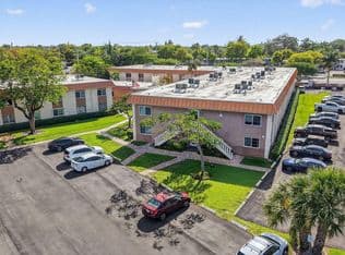 1-bedroom Condo — 12 NE 19th Court #118a, Fort Lauderdale, 33305