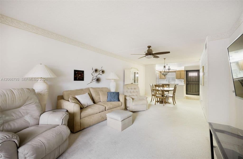 2+1 Condo — 750 SE 6th Ave APT 322