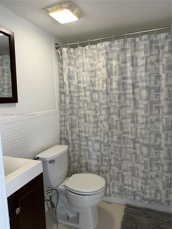 2-bedroom Property — 2953 SE 15th Ter