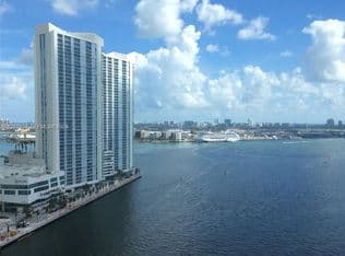 3+1 Condo — 325 Biscayne Blvd #1923, Miami, 33131