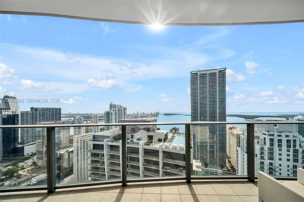 3+1 Condo — 1000 Brickell Plz #Penthouse 5503