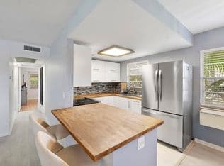2-bedroom Condo — 253 Prescott M, Deerfield Beach, 33442