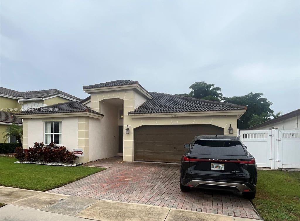 3+1 Müstakil ev — 13248 SW 50th St