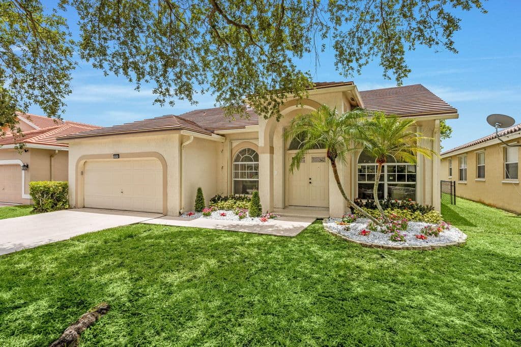 4+1 Müstakil ev — 5954 NW 74th Street