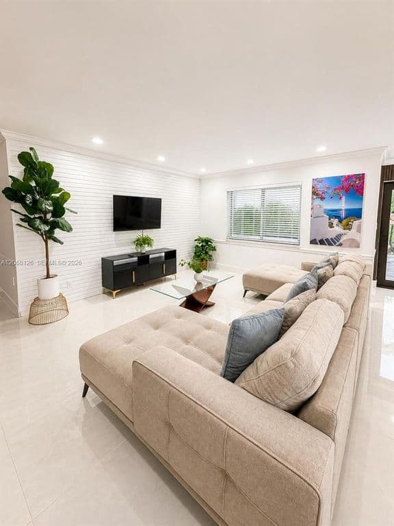 4+1 Müstakil ev — 11351 SW 26th St