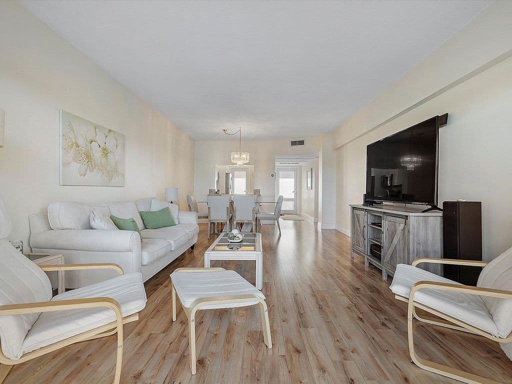 2-bedroom Condo — 1481 S Ocean Boulevard #315a