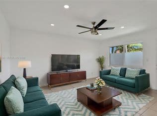 2-bedroom Condo — 3050 NE 5th Ter APT 13, Wilton Manors, 33334