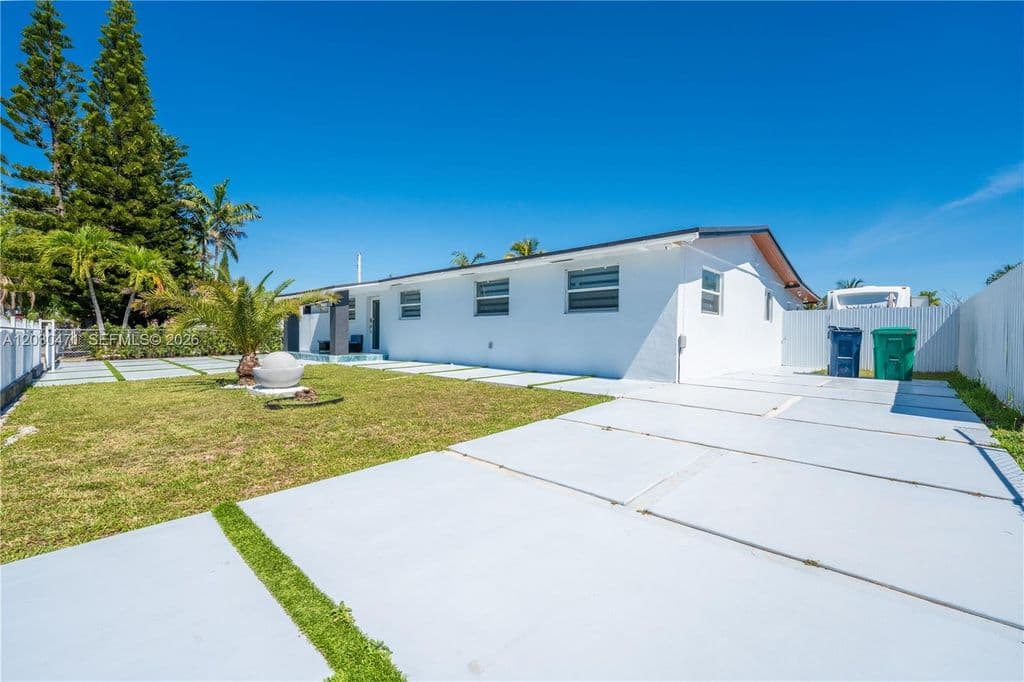 4-bedroom Single-Family Home — 11851 SW 181st St