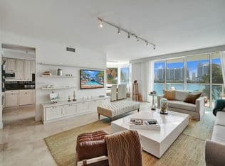 4+1 Condo — 3201 NE 183rd St APT 301, Aventura, 33160