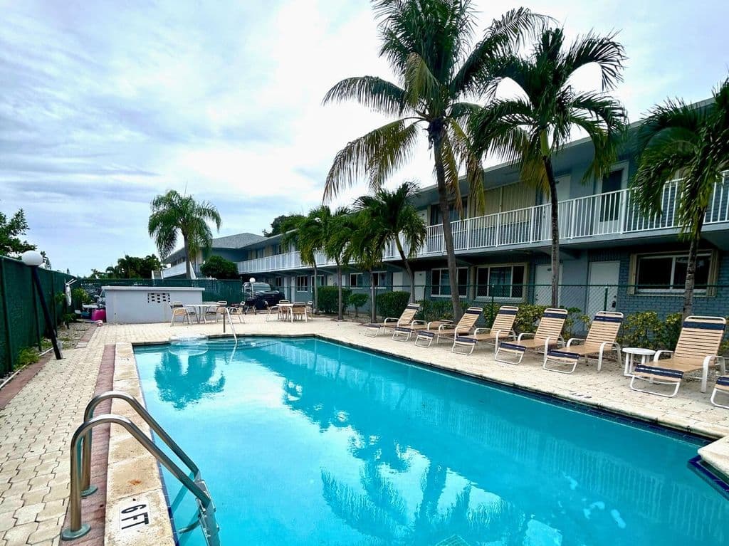 3-bedroom Condo — 2175 NE 56th Street #209