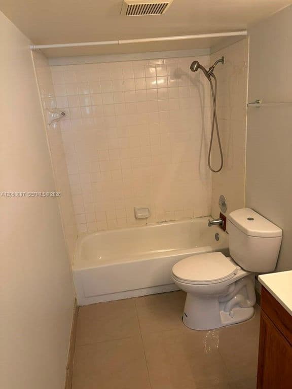 2-bedroom Condo — 3461 NW 44th St APT 102