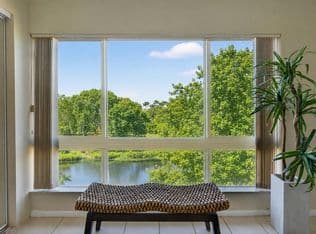 3+1 Condo — 5906 CRYSTAL SHORES Drive #404, Boynton Beach, 33437