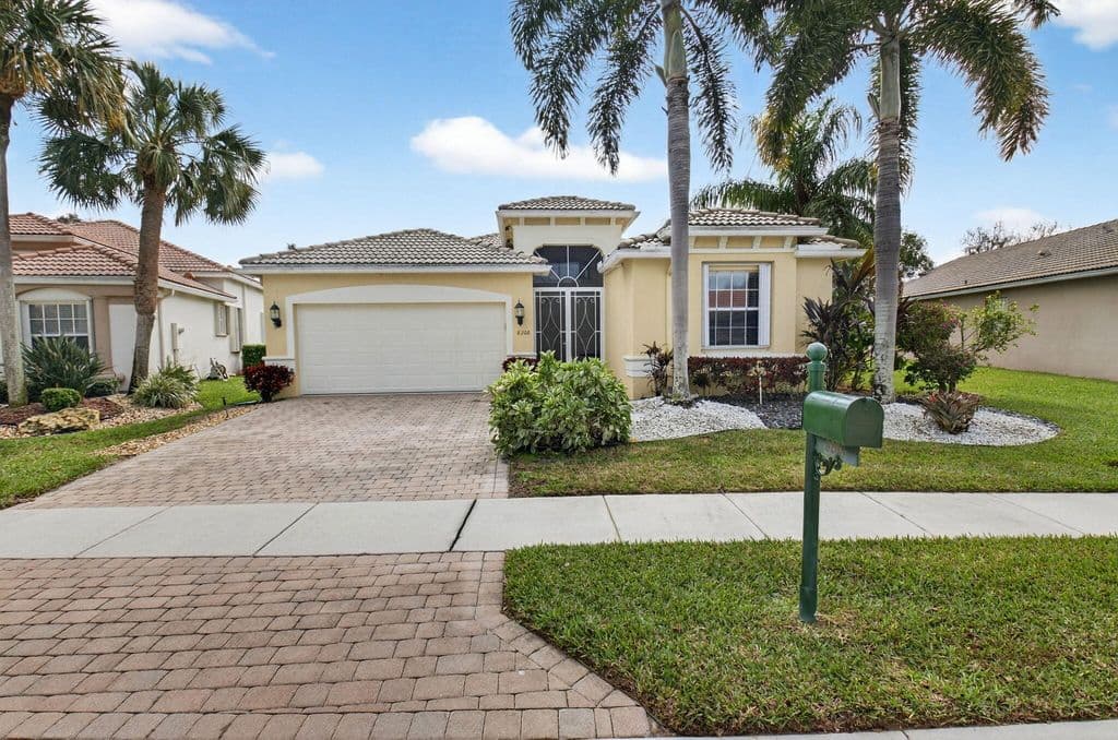 3+1 Müstakil ev — 8208 Parini Way