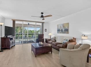 2+1 Condo — 2809 Florida Boulevard #208, Delray Beach, 33483
