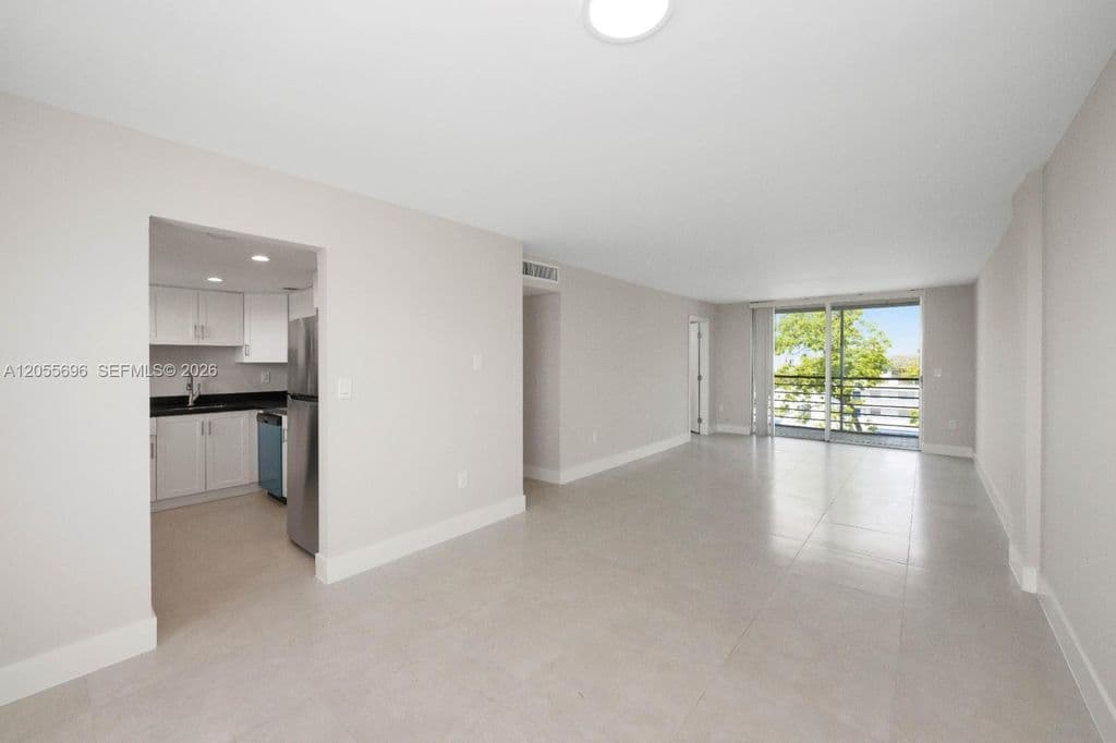 2+1 Condo — 14165 SW 87th St #D-505