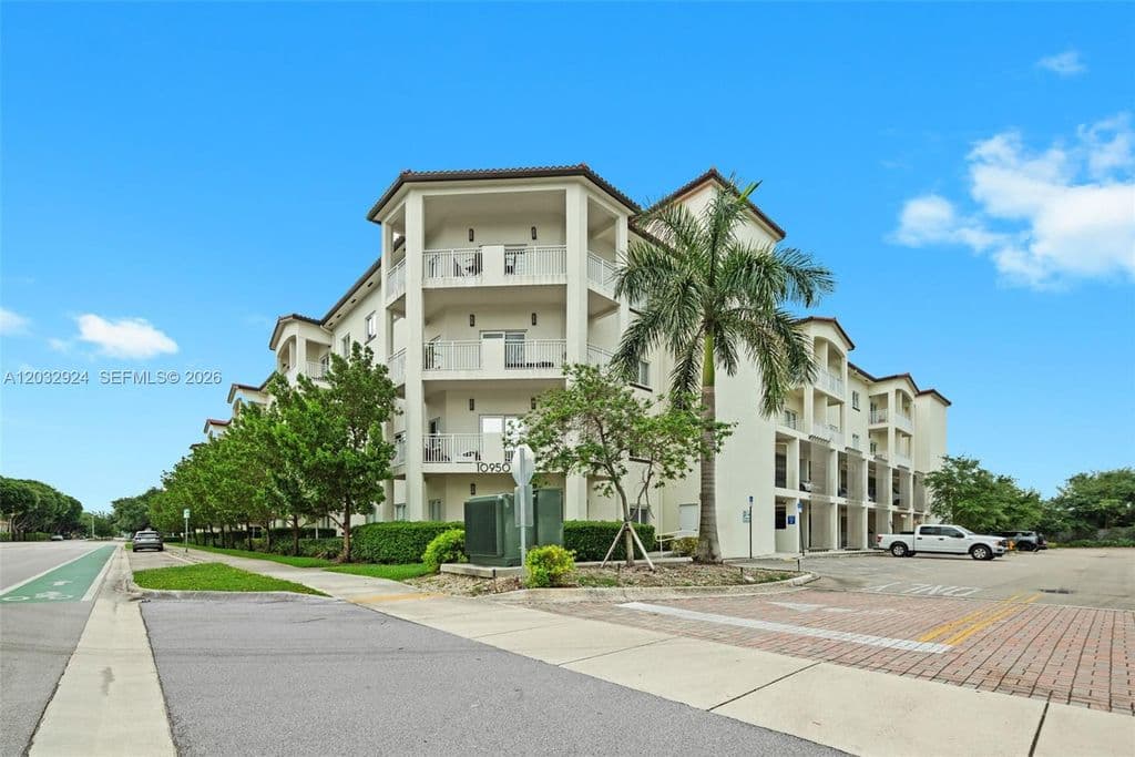 2-bedroom Condo — 10950 NW 82nd St Unit 213