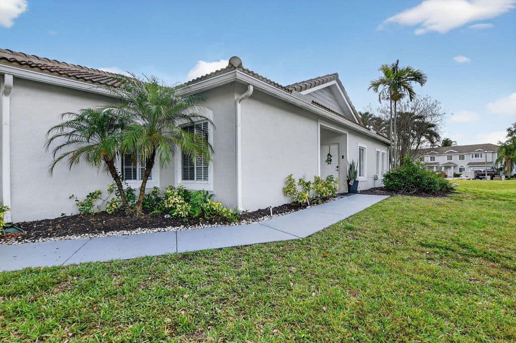 3-bedroom Single-Family Home — 4706 SW 13th Street