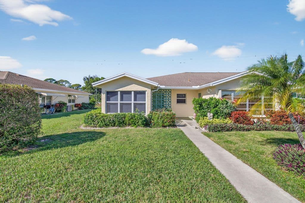 2-bedroom Condo — 5392 Lakefront Boulevard #A