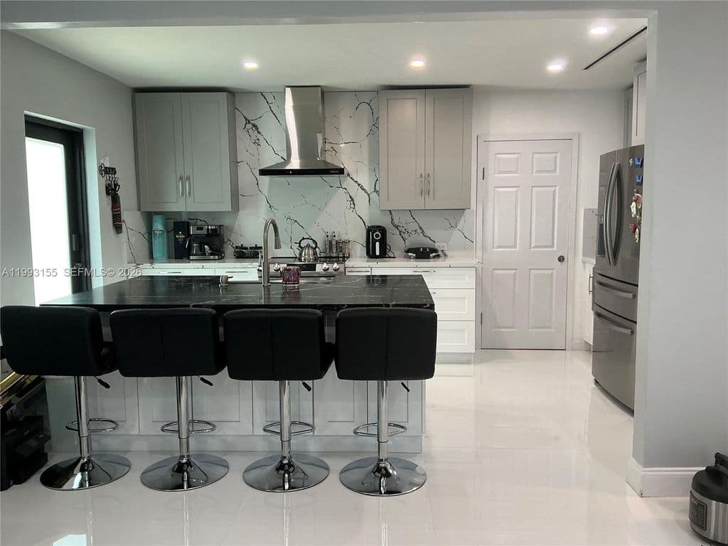 2-bedroom Single-Family Home — 201 SW 62nd Ave