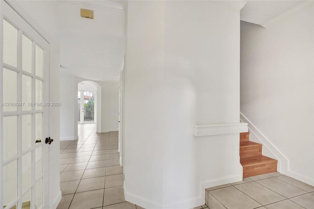 3+1 Mülk — 11969 SW 81st St