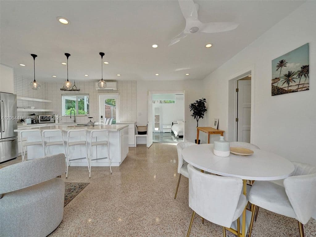 3+1 Müstakil ev — 1440 SW 20th St