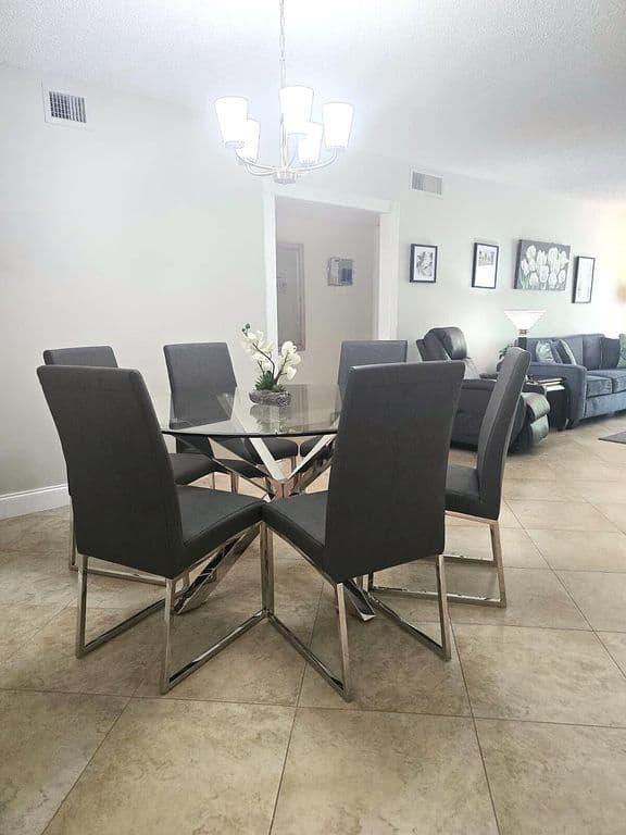 2-bedroom Condo — 2402 Antigua Circle #E3