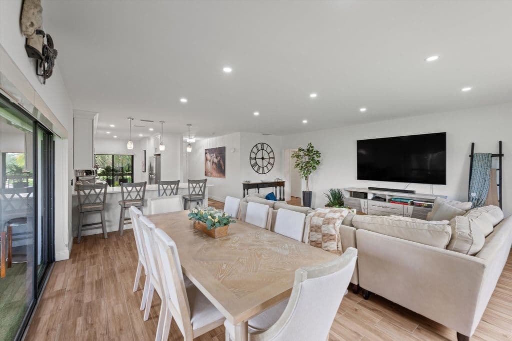 3-bedroom Condo — 13400 Polo Rd #203