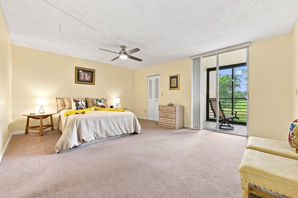 2+1 Condo — 3231 HOLIDAY SPRINGS Boulevard #205