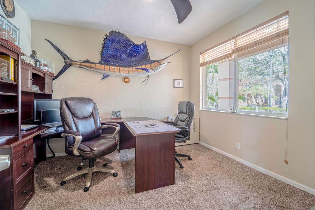 3+1 Müstakil ev — 6770 Aliso Avenue