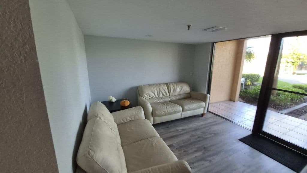 2-bedroom Condo — 450 Egret Circle #9403