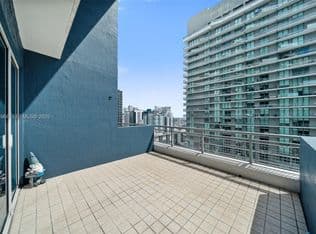 1-bedroom Condo — 60 SW 13th St APT 4008, Miami, 33130