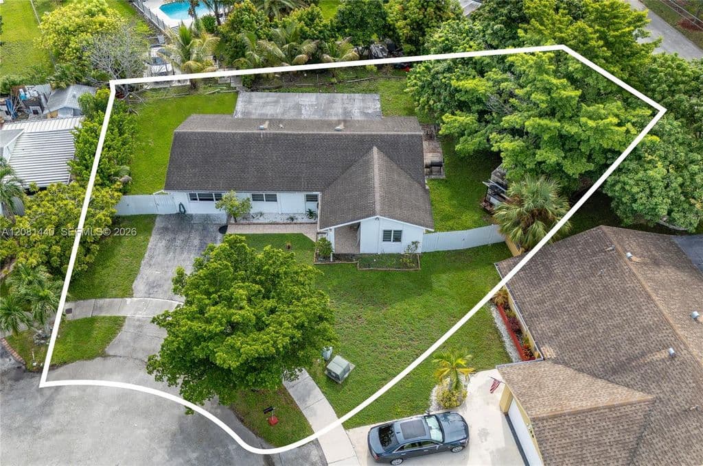4+1 Müstakil ev — 7159 SW 148th Pl