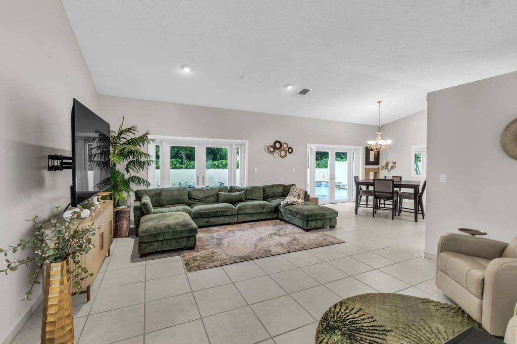 3-bedroom Single-Family Home — 13421 SW 17TH Court