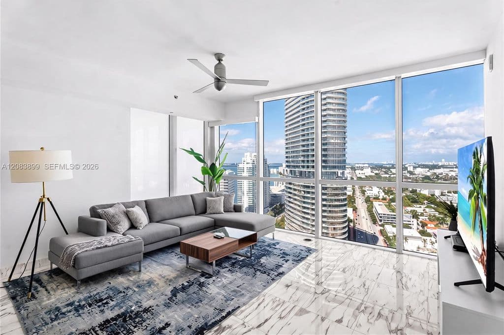 1-bedroom Condo — 450 Alton Rd APT 3008