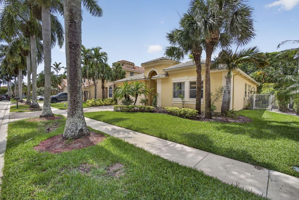 4-bedroom Single-Family Home — 9489 Worswick Court