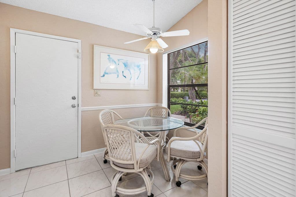2+1 Condo — 8271 SUN LAKE Drive