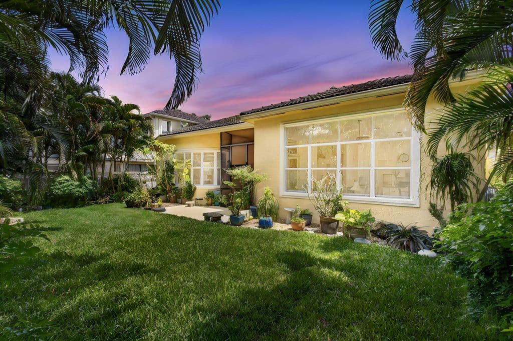 4-bedroom Single-Family Home — 9489 Worswick Court