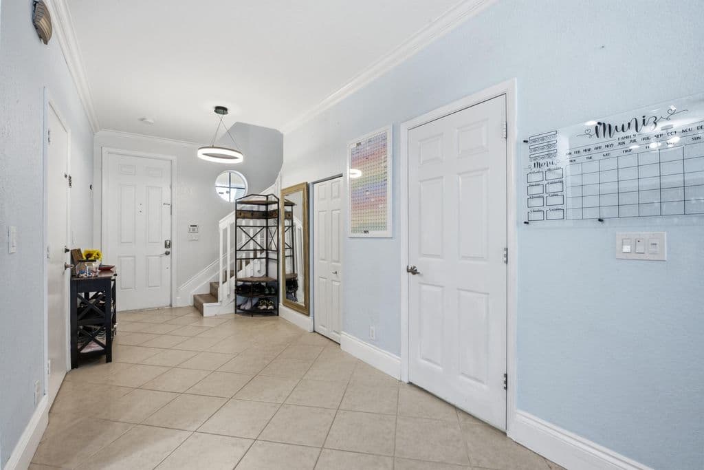 3-bedroom Property — 3078 N Evergreen Circle #3078