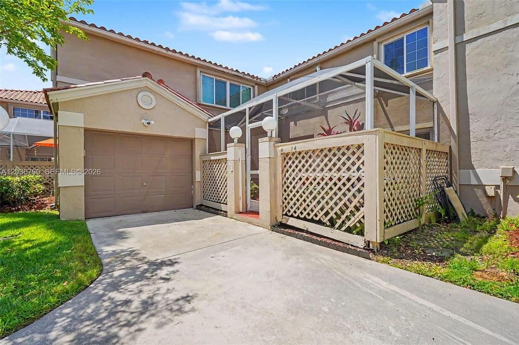 3-bedroom Property — 10994 Neptune Dr