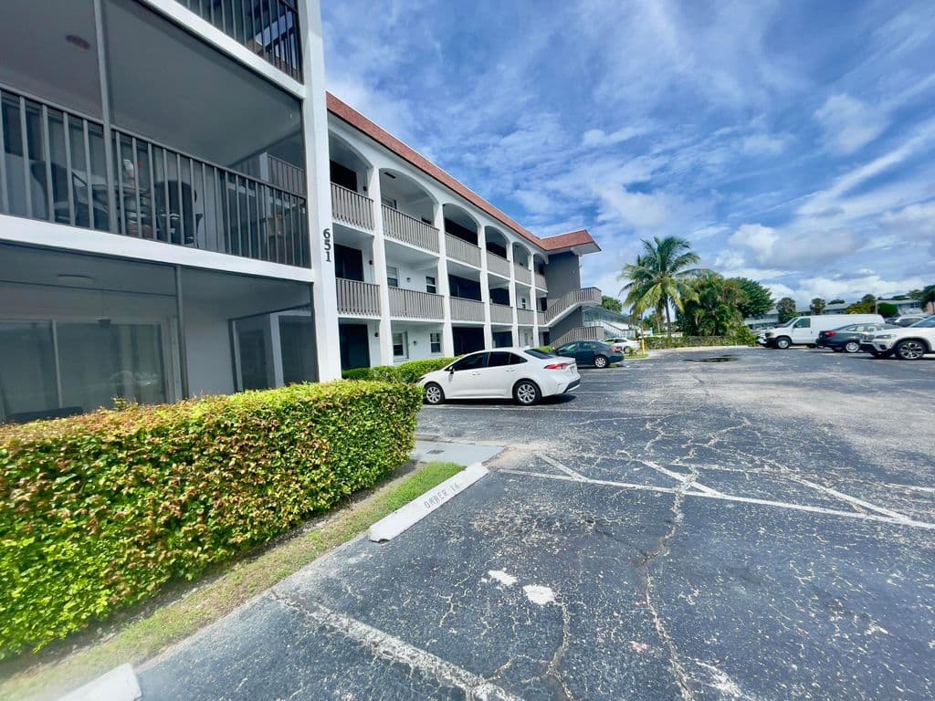 2-bedroom Condo — 651 Pine Drive #207