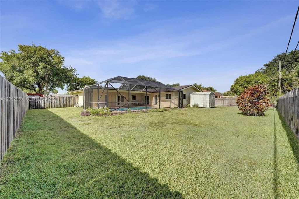 4-bedroom Property — 7421 NW 8th Ct