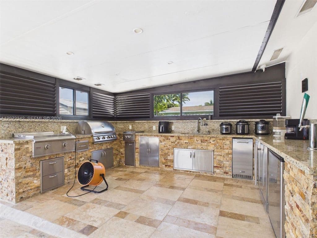 4+1 Müstakil ev — 9601 SW 183rd St