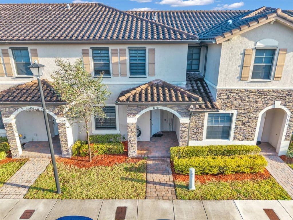 3-bedroom Property — 11477 SW 250th St