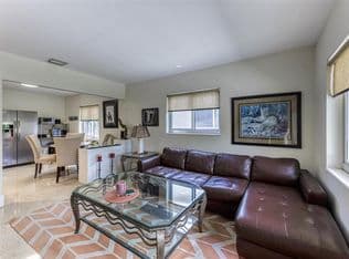 2-bedroom Single-Family Home — 1676 NE 40th Street, Fort Lauderdale, 33334